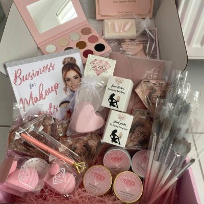 The Best Yet Make Up Bundle by Julia Stronach #2