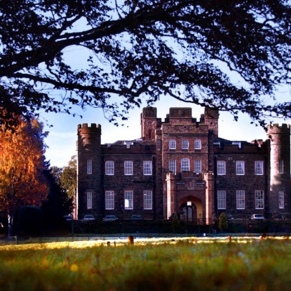 Stobo Castle Break 🏰 £500 Voucher (DRAWN 17.03.21)