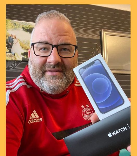 Won the Apple iPhone 12 Mini and Apple Watch SE Combo!!