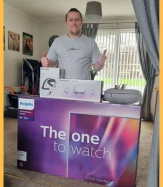 Won the Oculus Quest 2 VR Gaming Headset Bundle #2, and the Philips Ambilight 50″ Smart 4K Ultra HD HDR LED TV!!