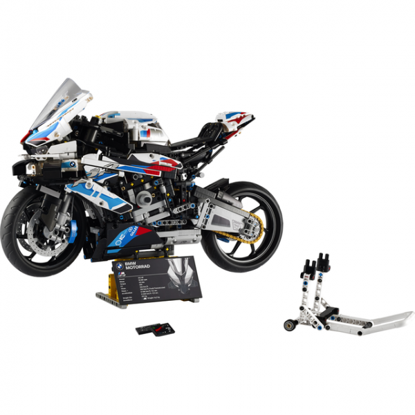 LEGO TECHNICS BMW M 1000 RR MODEL (DRAWN 04.03.22)