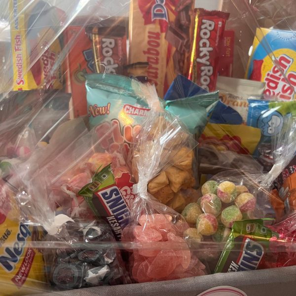 **2 WINNERS** LARGE HEY SWEETIE HAMPER #2 (DRAWN 22.08.22)