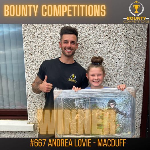 Won the Johnny Depp Signed Edward Scissorhands Display!!