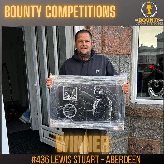 Won the LIAM GALLAGHER “COME ON YOU KNOW” SIGNED CD DISPLAY!!