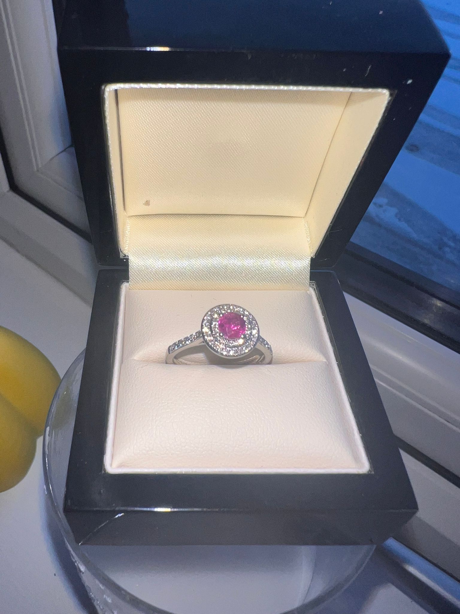 🔴QUICK – Pink Sapphire 0.54ct & Diamond 0.36ct Round Shaped