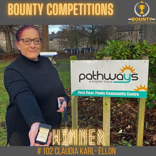 Won The Morganite 1.80ct & Diamond 0.24ct Three Stone Cluster Ring!!