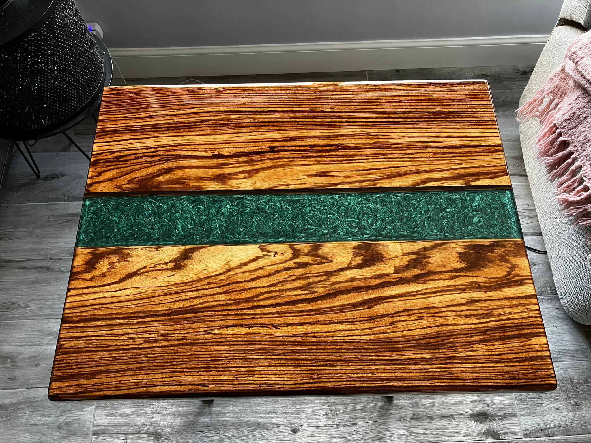 The Singer sewing machine Style Table (DRAWN 061023) Bounty