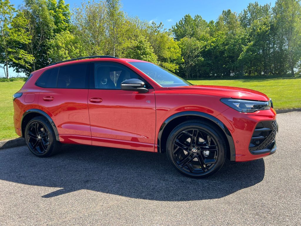 🏆 2025 Volkswagen Tiguan eTSI R Line 🏆