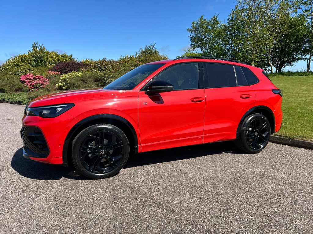 🏆 2025 Volkswagen Tiguan eTSI R Line 🏆