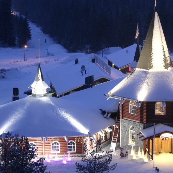 1 day search for Santa Daytrip to Lapland 2025 for family for 4 & £200🎅