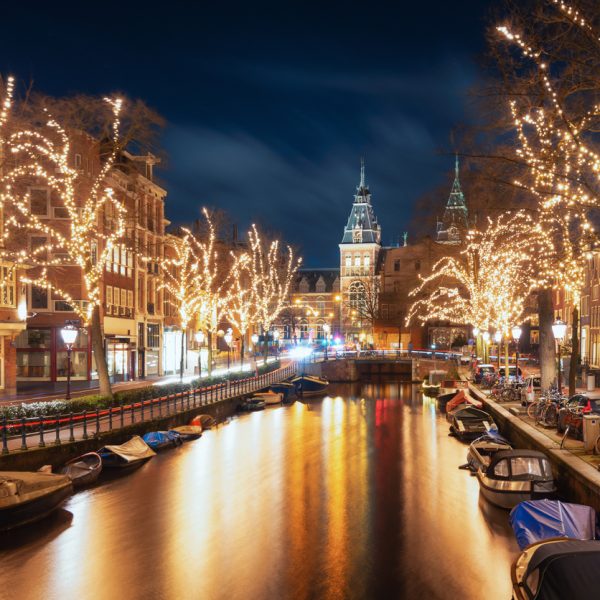 🌆 3 Day Christmas Amsterdam City Break for 2 & £200 Cash 🎄
