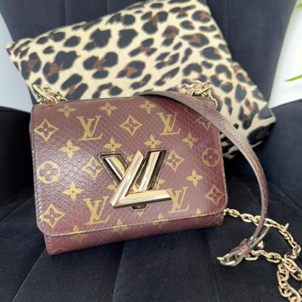 👜**RARE** LIMITED EDITION LOUIS VUITTON TWIST BAG 👜