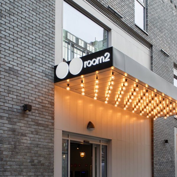 ✈️ Belfast 3 Night Stay for 2 April '26 + £300 ✈️